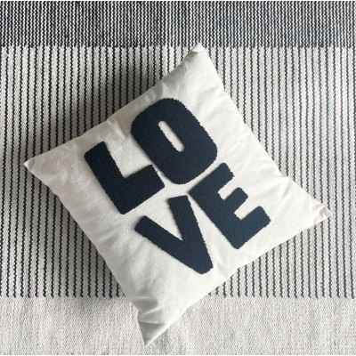 Coussin Love noir - Influence
