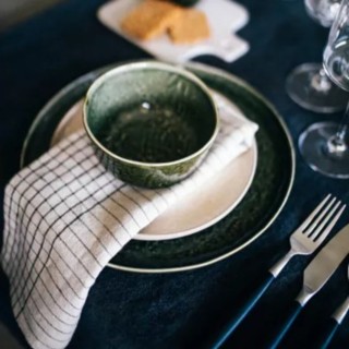 Assiette à dîner - Spiró vert foncé Ø 27 cm