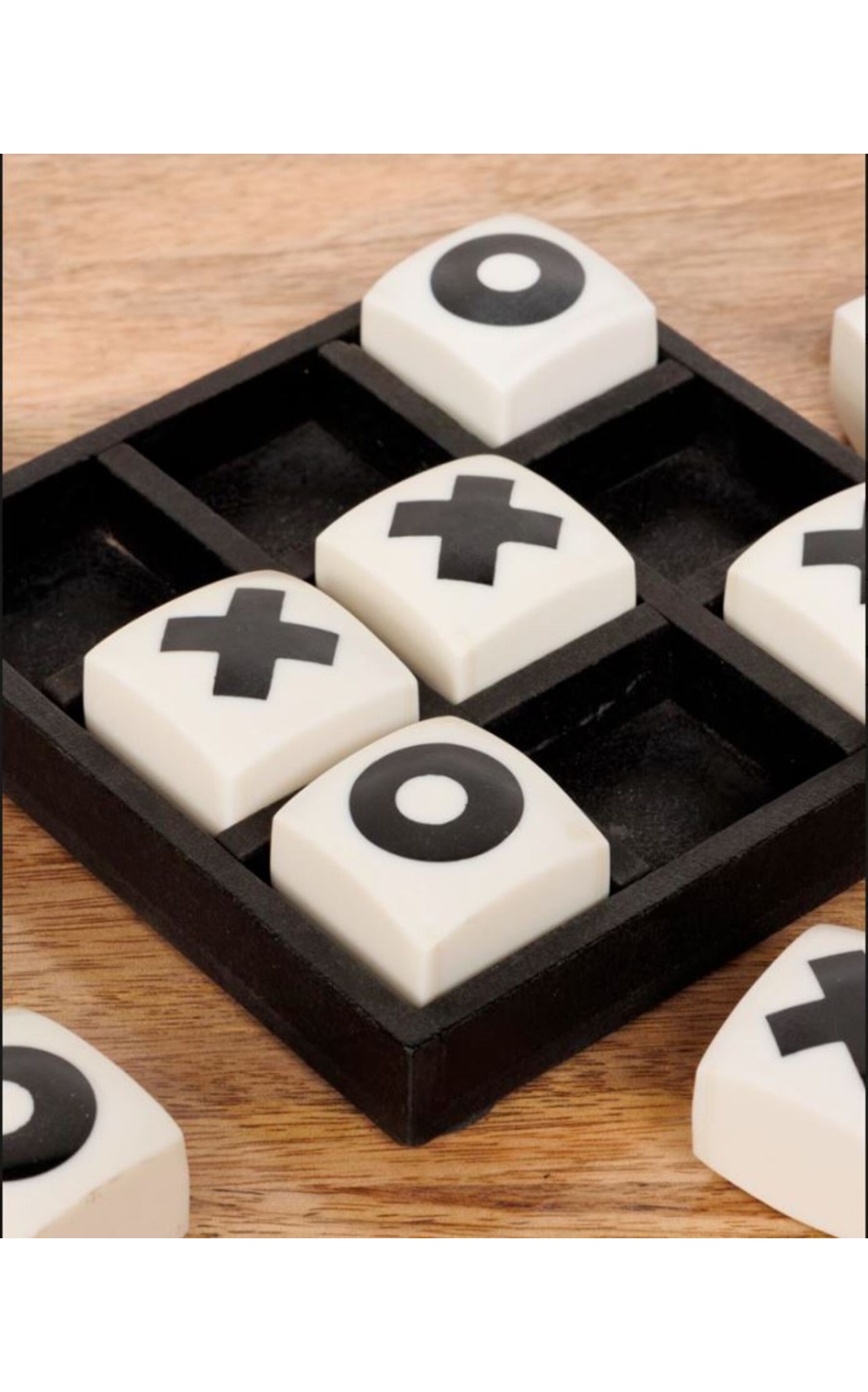 Jeu morpion OXO blanc & noir P:13 cm Lar:13 cm Jeu morpion OXO blanc & noir P:13 cm Lar:13 cm